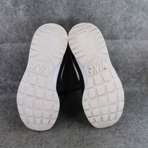 Nike Shoes Womens 9.5 Athletic Trainers Tanjun Sneakers Running Lifestyle Black - Picture 9 of 12